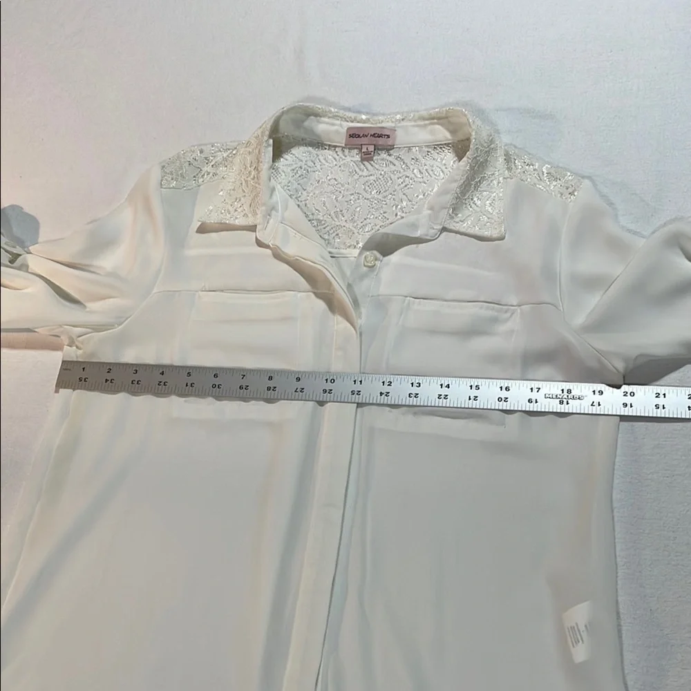 White 3/4 Sleeve Notched Collar Lace Women's Blouse  Sequins & Hearts - Picture 13 of 15